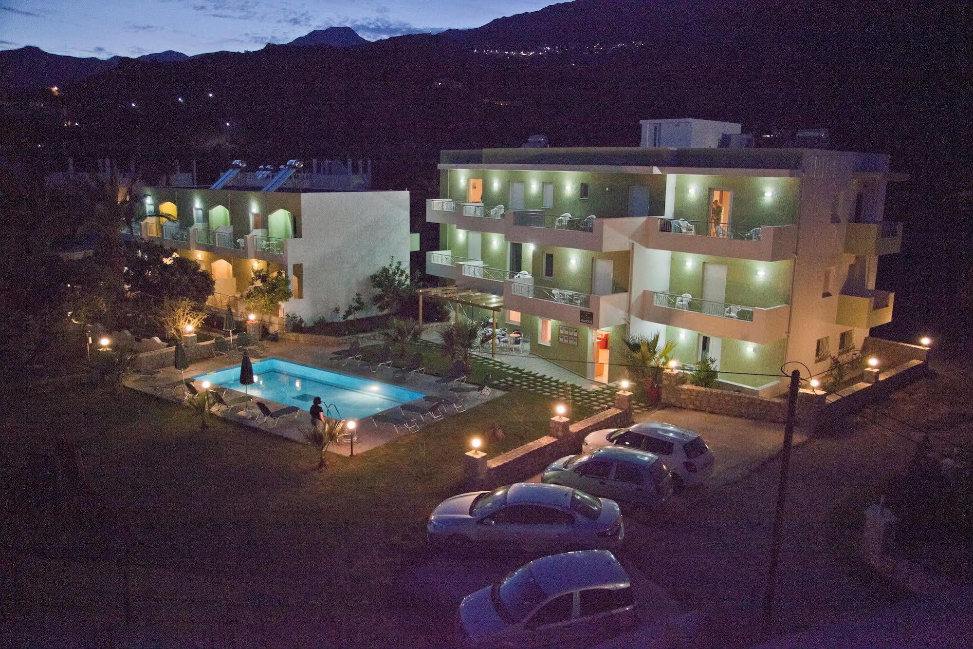 Manolis Apartments Malia Eksteriør billede